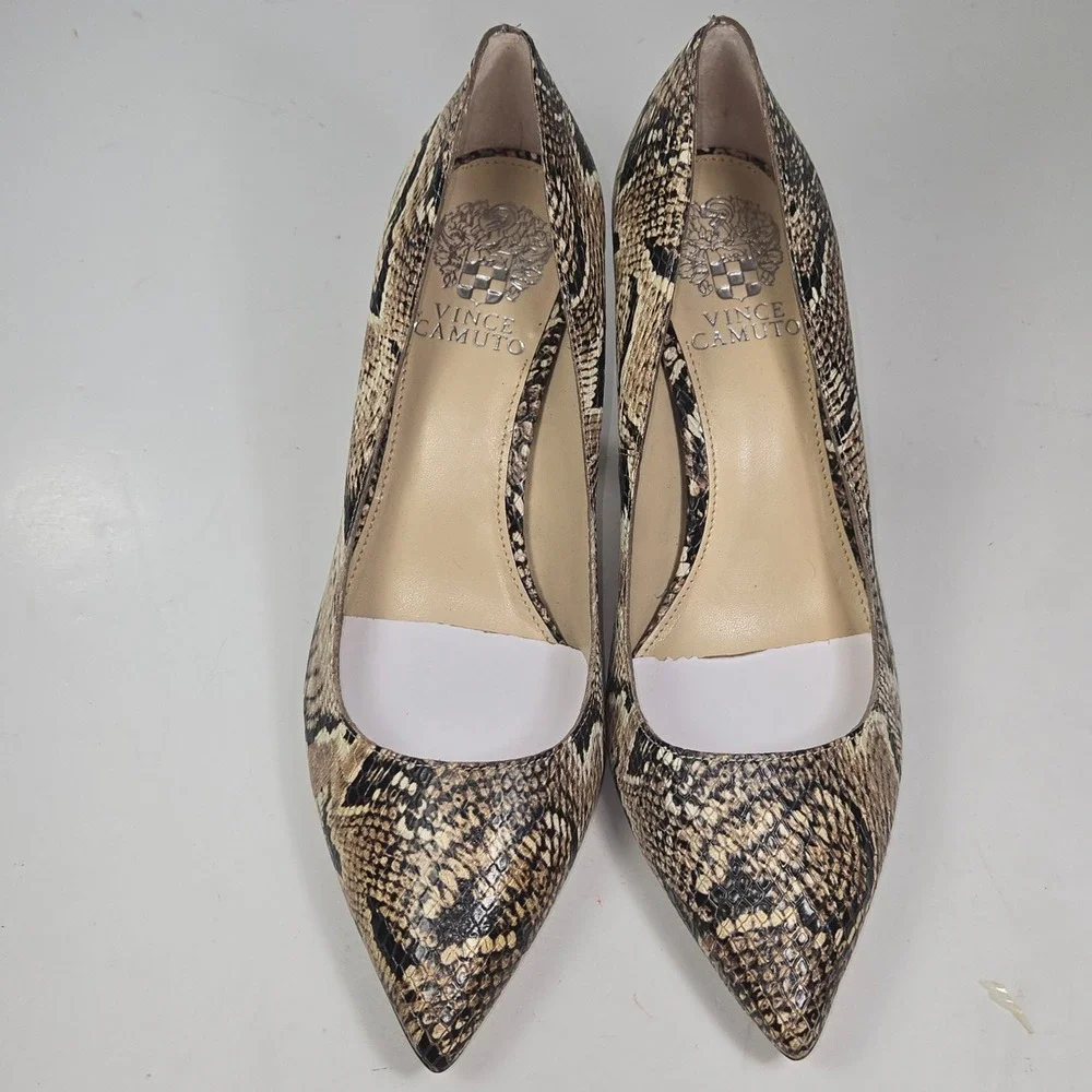 Vince Camuto sophisticated pointed
